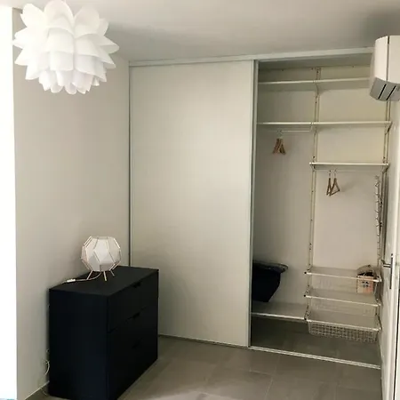 דירה Avec Terrasse Vue A 57 M² Proche Plages *